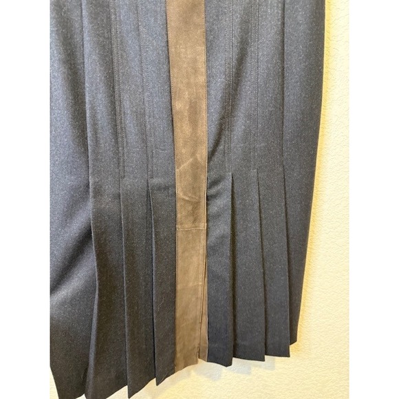 Akris Wool Suede Trim Pleated Midi Dress Navy Blue Brown US 6 - Picture 6 of 6